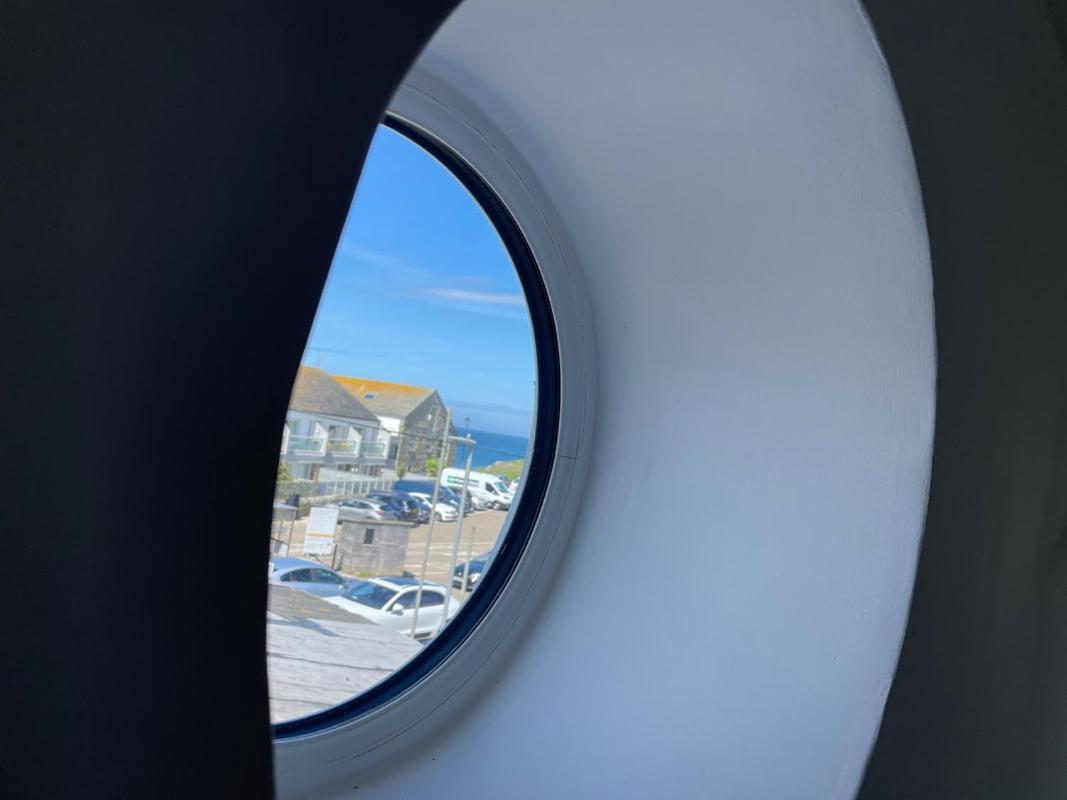 Island View - 3 Bedroom - 40m To Porthgwidden - Sleeps 7 - Inc Free Parking * St Ives (Cornwall)