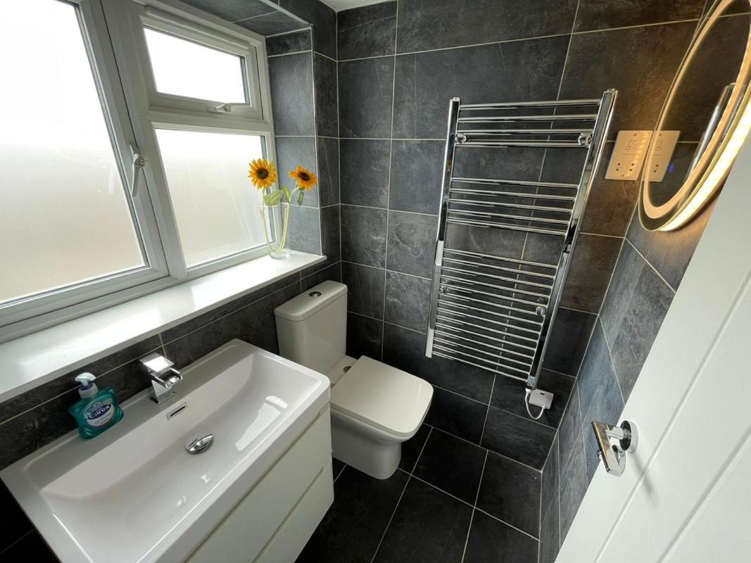Island View - 3 Bedroom - 40m To Porthgwidden - Sleeps 7 - Inc Free Parking * St Ives (Cornwall)