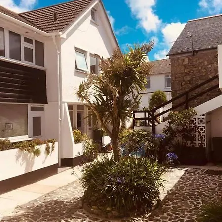 Island View - 3 Bedroom Holiday Cottage - 40M To Porthgwidden Beach - Sleeps 7 - Inc Free Parking St Ives  Exterior photo