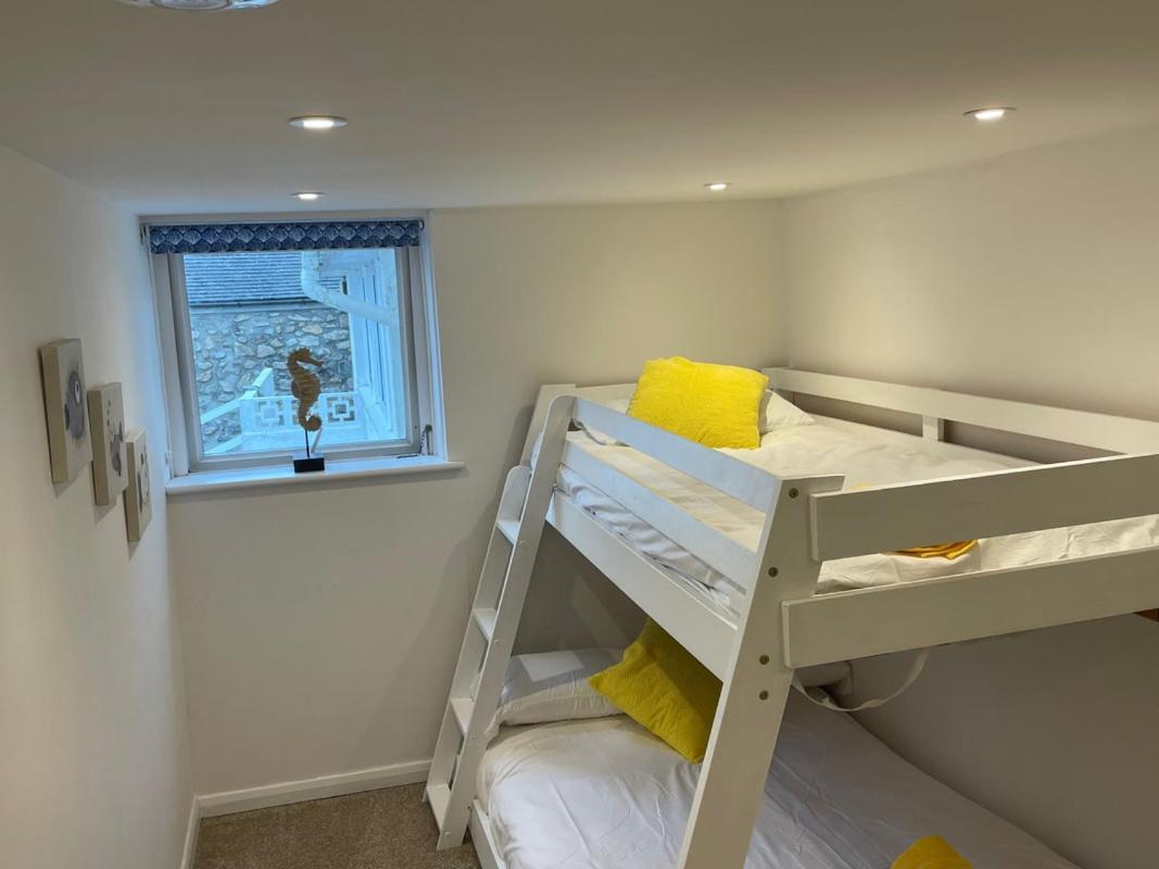 Holiday home Island View - 3 Bedroom - 40m To Porthgwidden - Sleeps 7 - Inc Free Parking