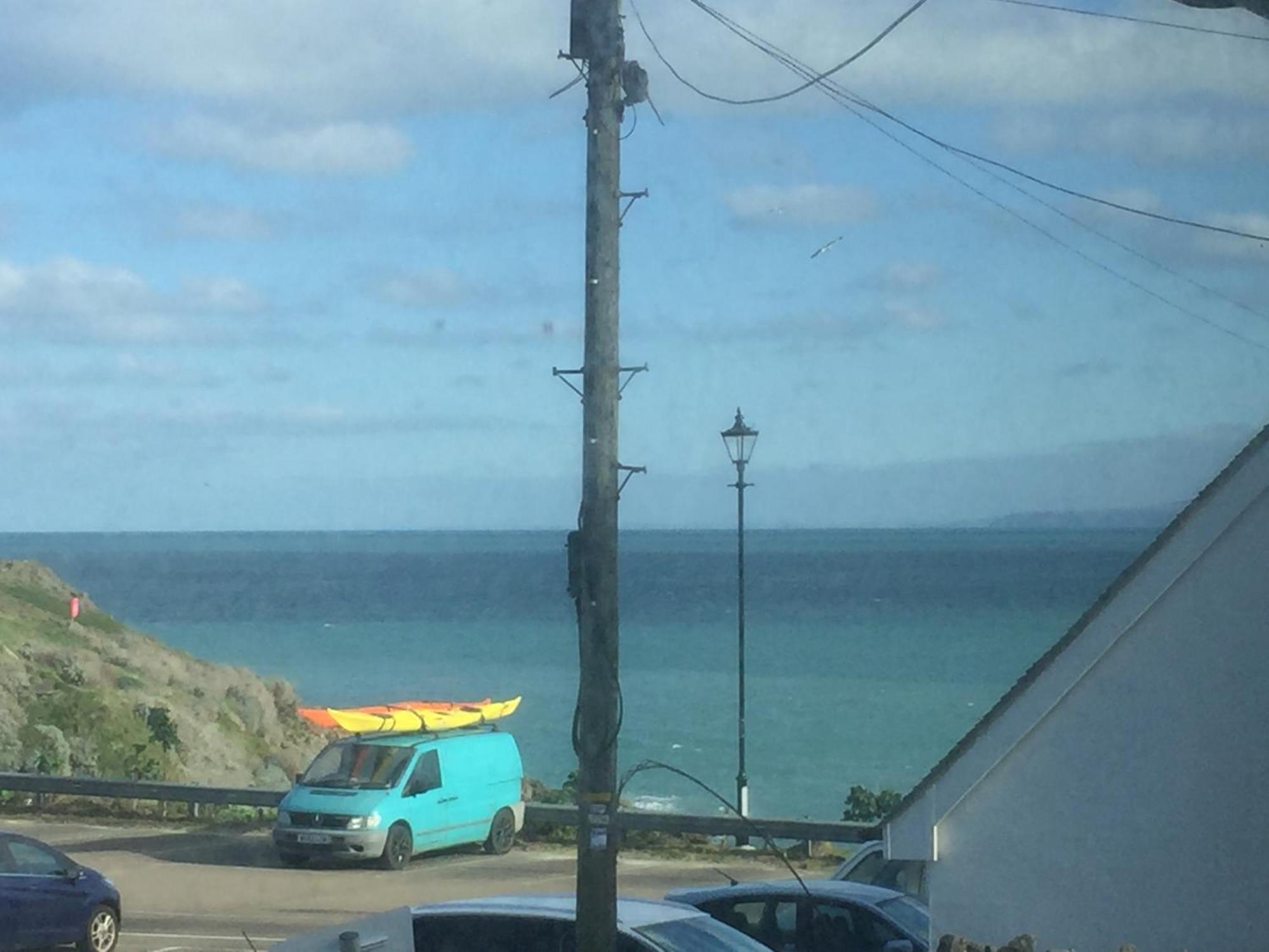 Island View - 3 Bedroom - 40m To Porthgwidden - Sleeps 7 - Inc Free Parking Holiday home St Ives (Cornwall)